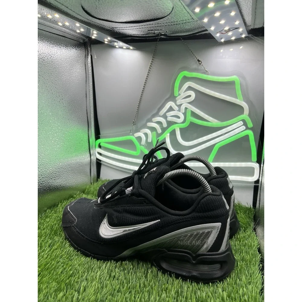 Nike Air Max Torch‎ 3 Sneakers Men's Size 7.5 Black/Silver Shoes 319116-011